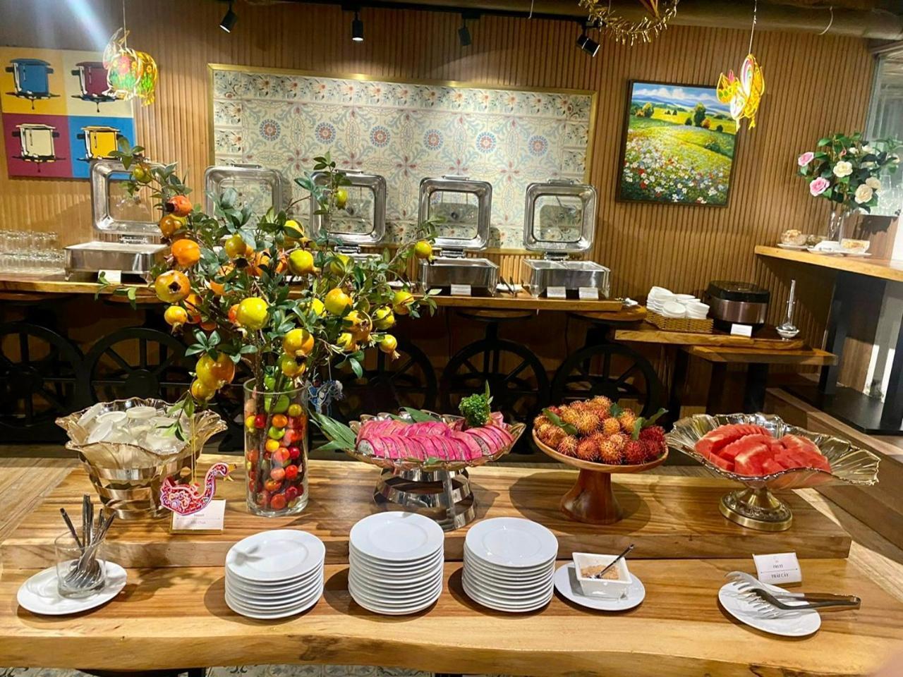 Nesta Hotel Saigon Хошимін Екстер'єр фото