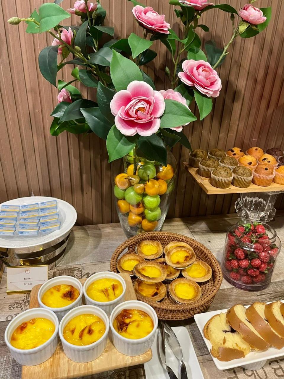 Nesta Hotel Saigon Хошимін Екстер'єр фото