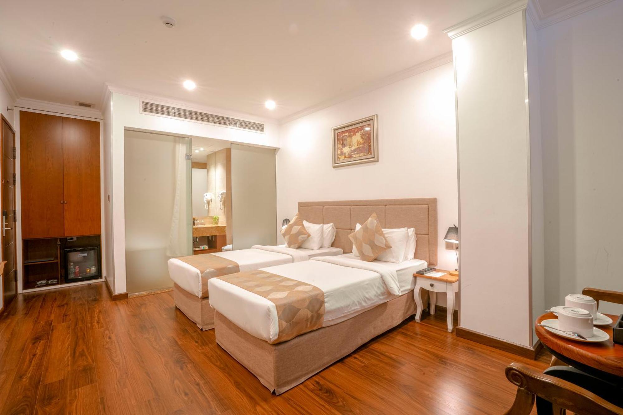 Nesta Hotel Saigon Хошимін Екстер'єр фото